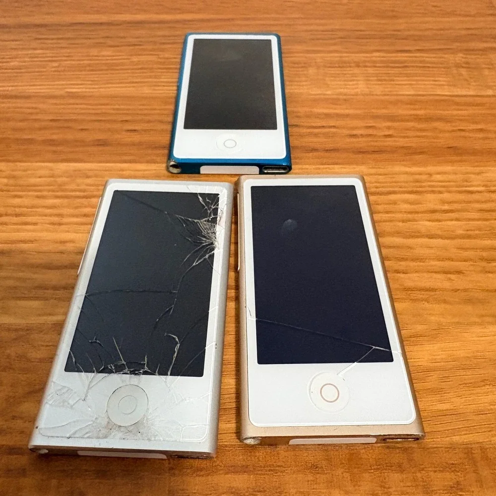FOR PARTS Apple iPod Nano 7th Gen A1446 Lot of 3 Cracked Screens Blue Silver